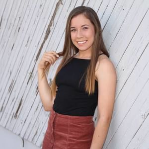 Meet your Posher, Alyssa